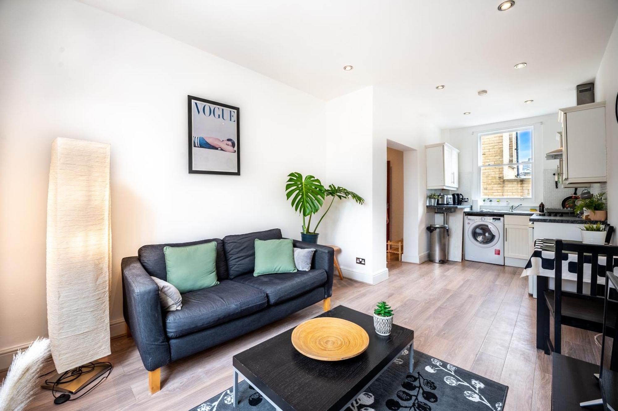 ロンドンOne-Bed Flat, Kensington, Bank Payment To The Host Within 24H From The Reservationアパートメント エクステリア 写真